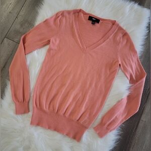 EUC Women's V-neck XS Coral Sweater by Mossimo